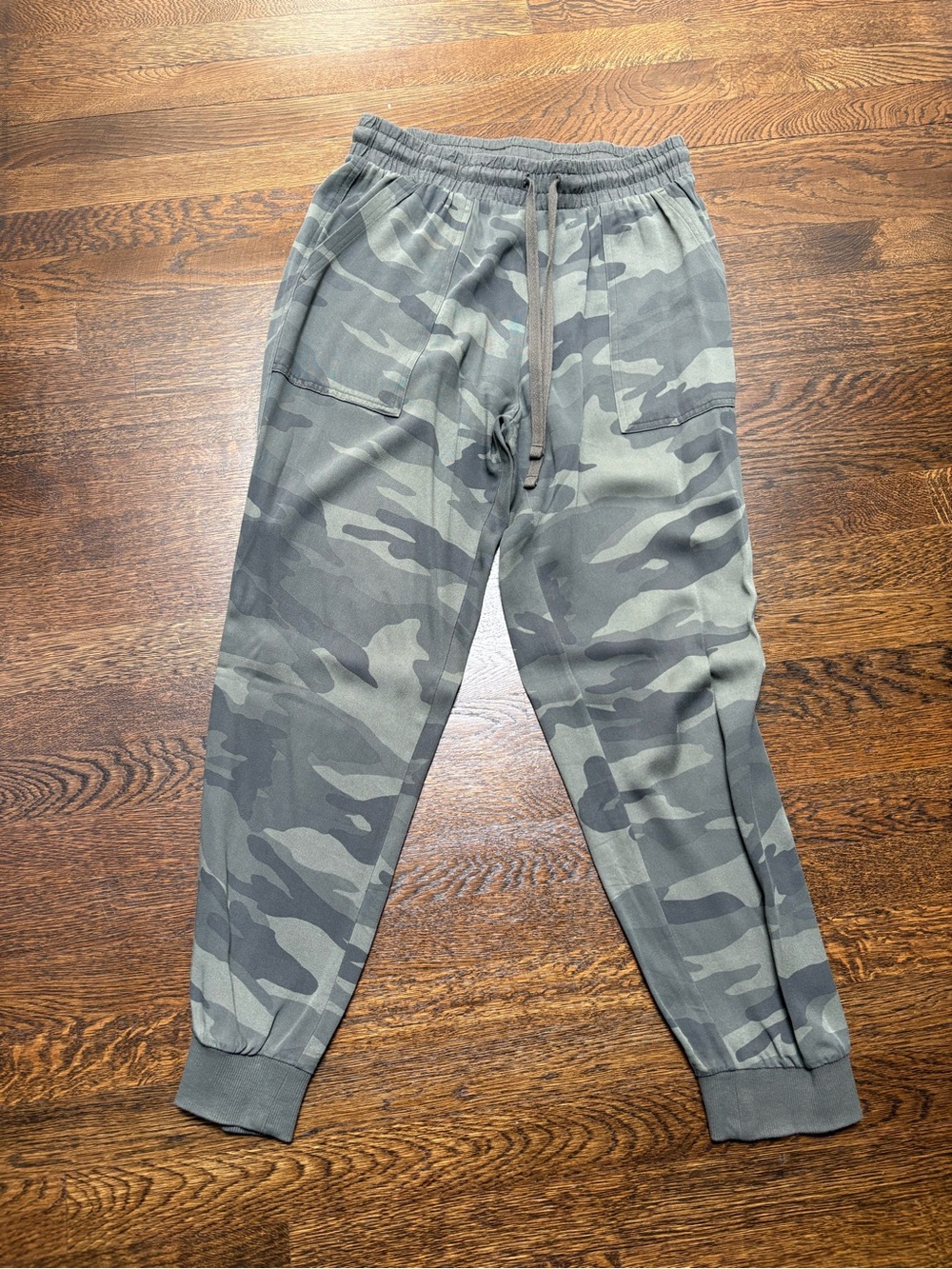 Splendid Camo Camouflage Jogger Pants
